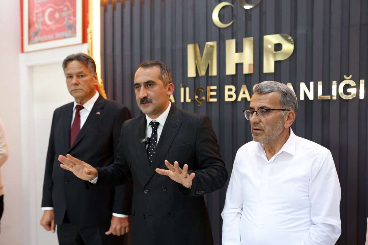 Ula İlçe Başkanlığı’nda Devir Teslim: MHP’den “Birlikte Başaracağız” Mesajı 2